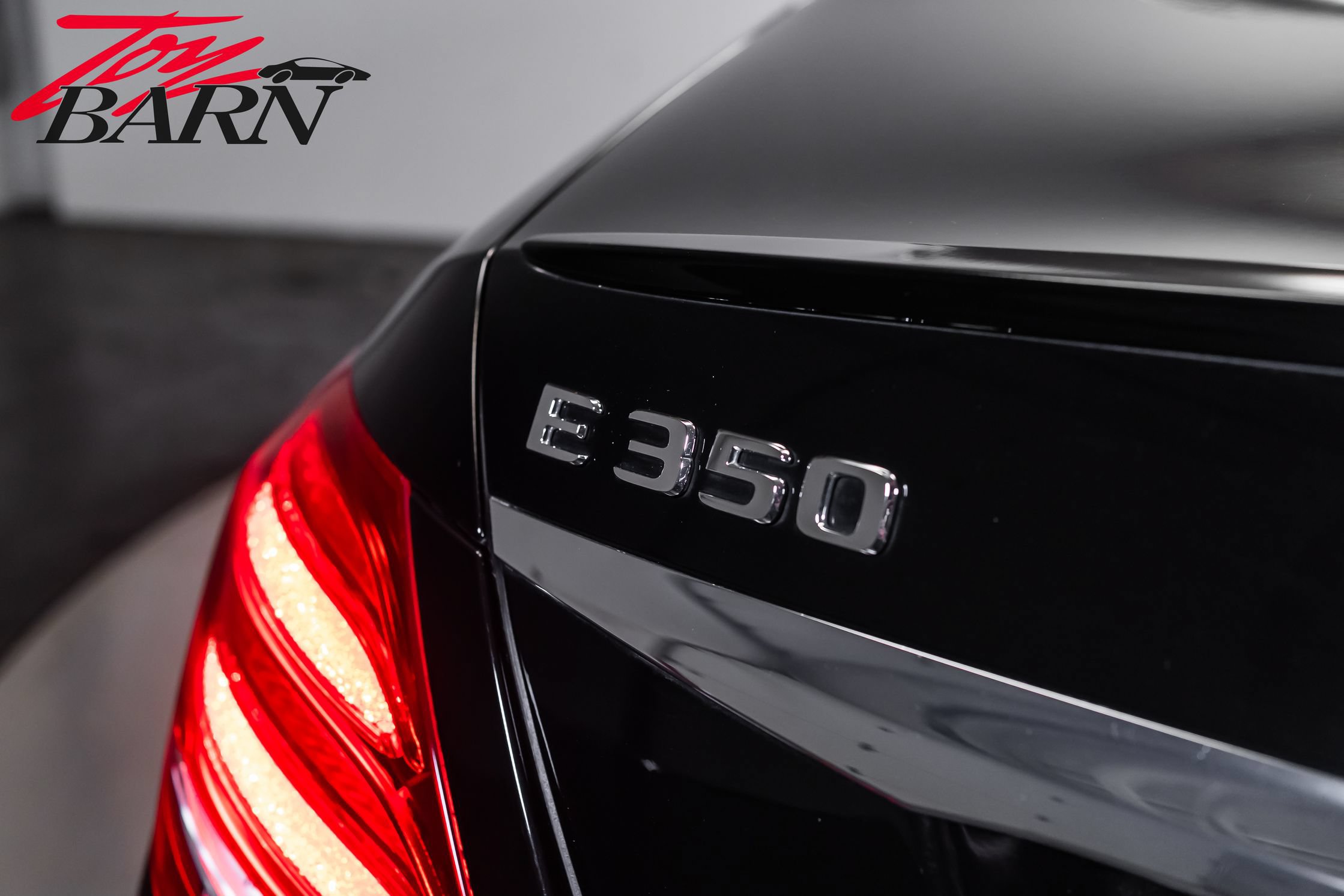 Used 2020 Mercedes-Benz E 350 4MATIC Sedan image 12