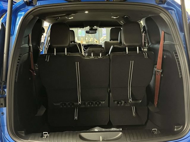New 2027 Chrysler Pacifica Select FWD image 17
