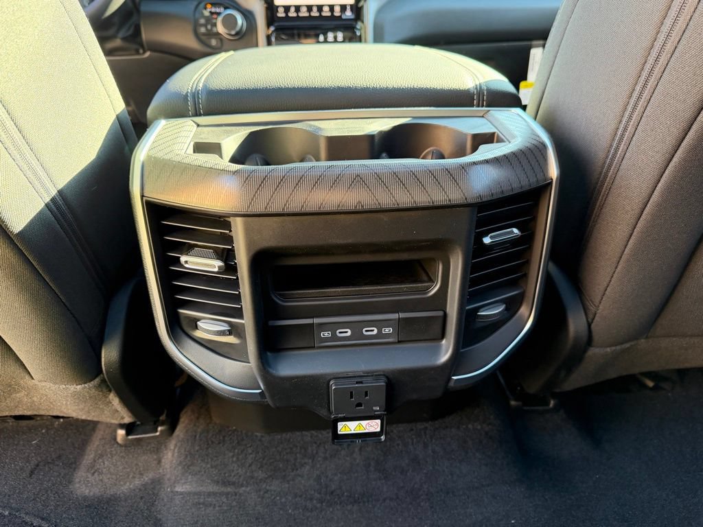 New 2026 RAM 1500 Big Horn AWD/4WD image 28