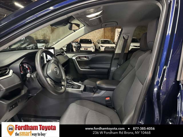 Certified 2025 Toyota RAV4 XLE AWD/4WD image 18