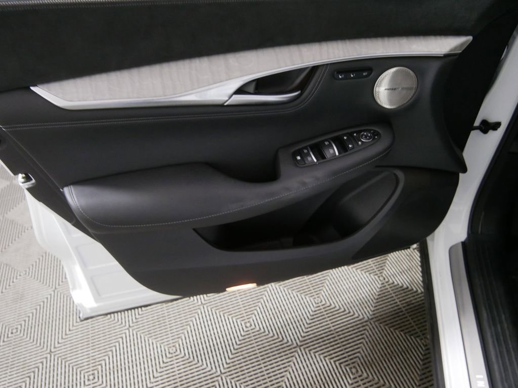 Used 2024 INFINITI QX50 Sensory image 13