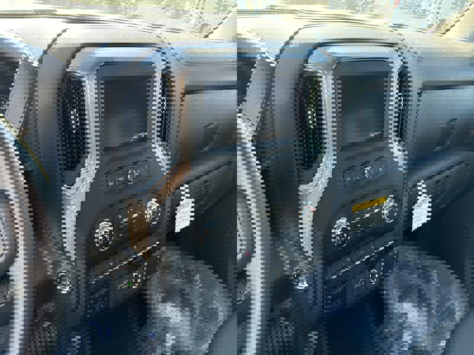 New 2025 GMC Sierra 2500 Pro w/ Convenience Package image 42