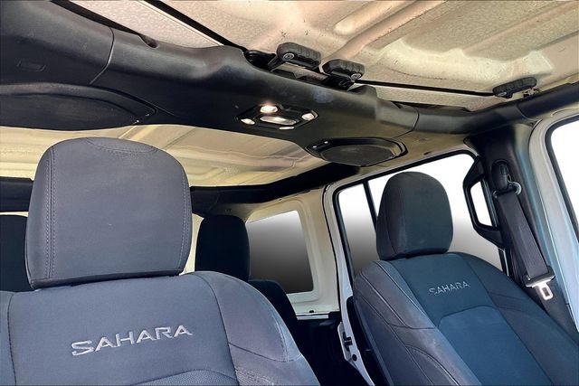 Used 2020 Jeep Wrangler Unlimited Sahara AWD/4WD image 17
