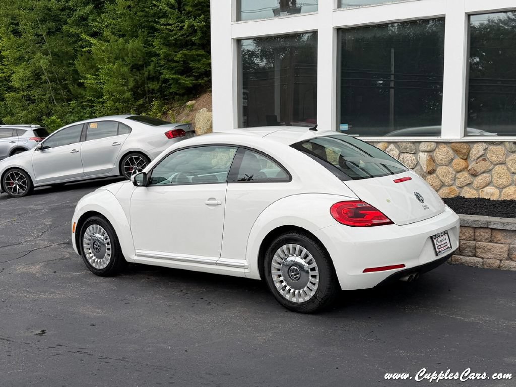 Used 2013 Volkswagen Beetle 2.5 FWD image 3