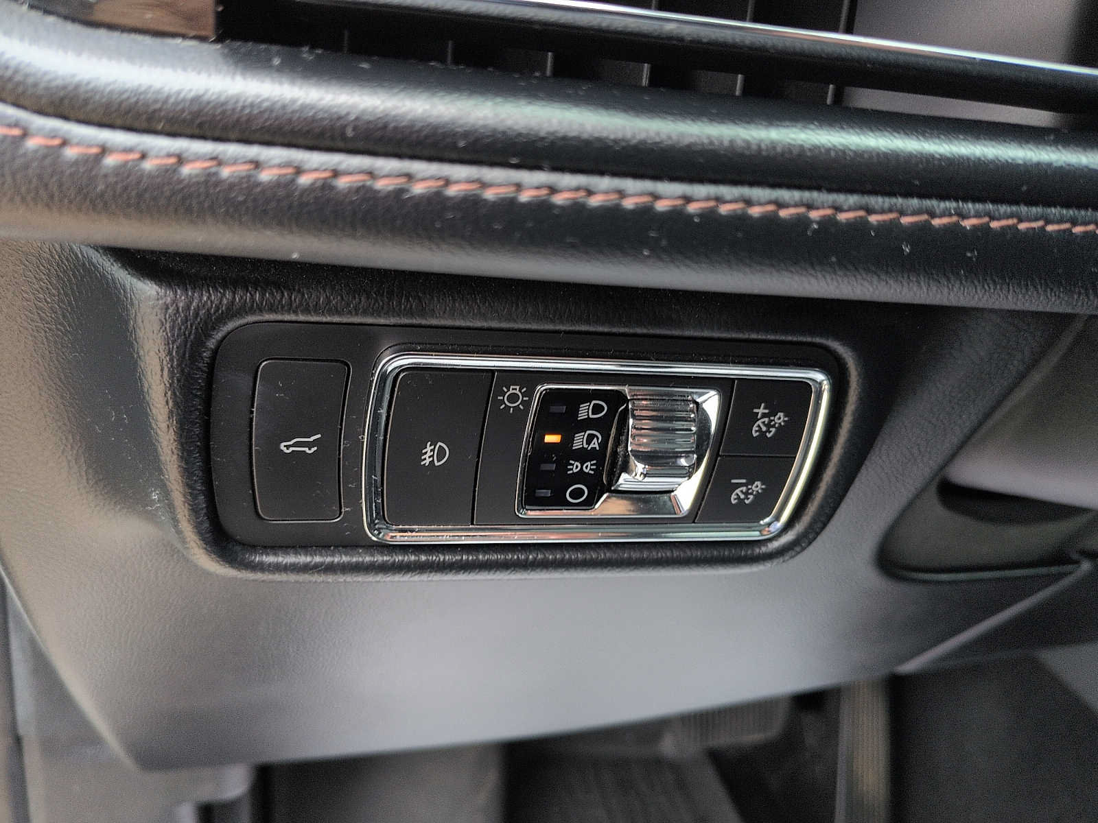 Used 2021 Lincoln Aviator Reserve w/ Equipment Group 202A AWD/4WD image 11