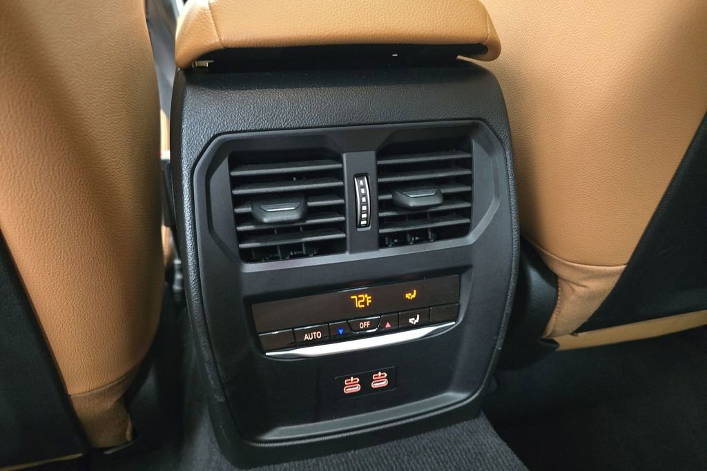 Certified 2025 BMW 330i xDrive Sedan image 25