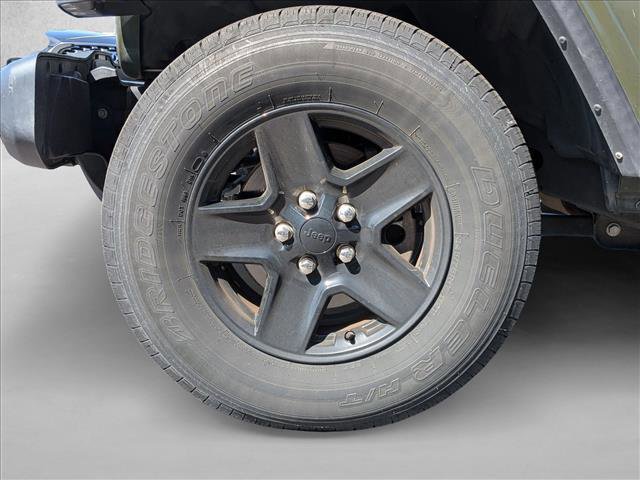 Used 2021 Jeep Gladiator Sport AWD/4WD image 18