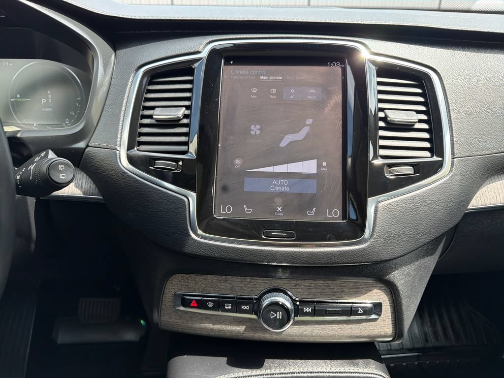 Used 2022 Volvo XC90 T8 Inscription w/ Advanced Package AWD/4WD image 17