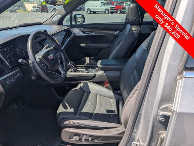 Used 2024 Cadillac XT6 Premium Luxury w/ Platinum Package AWD/4WD image 14