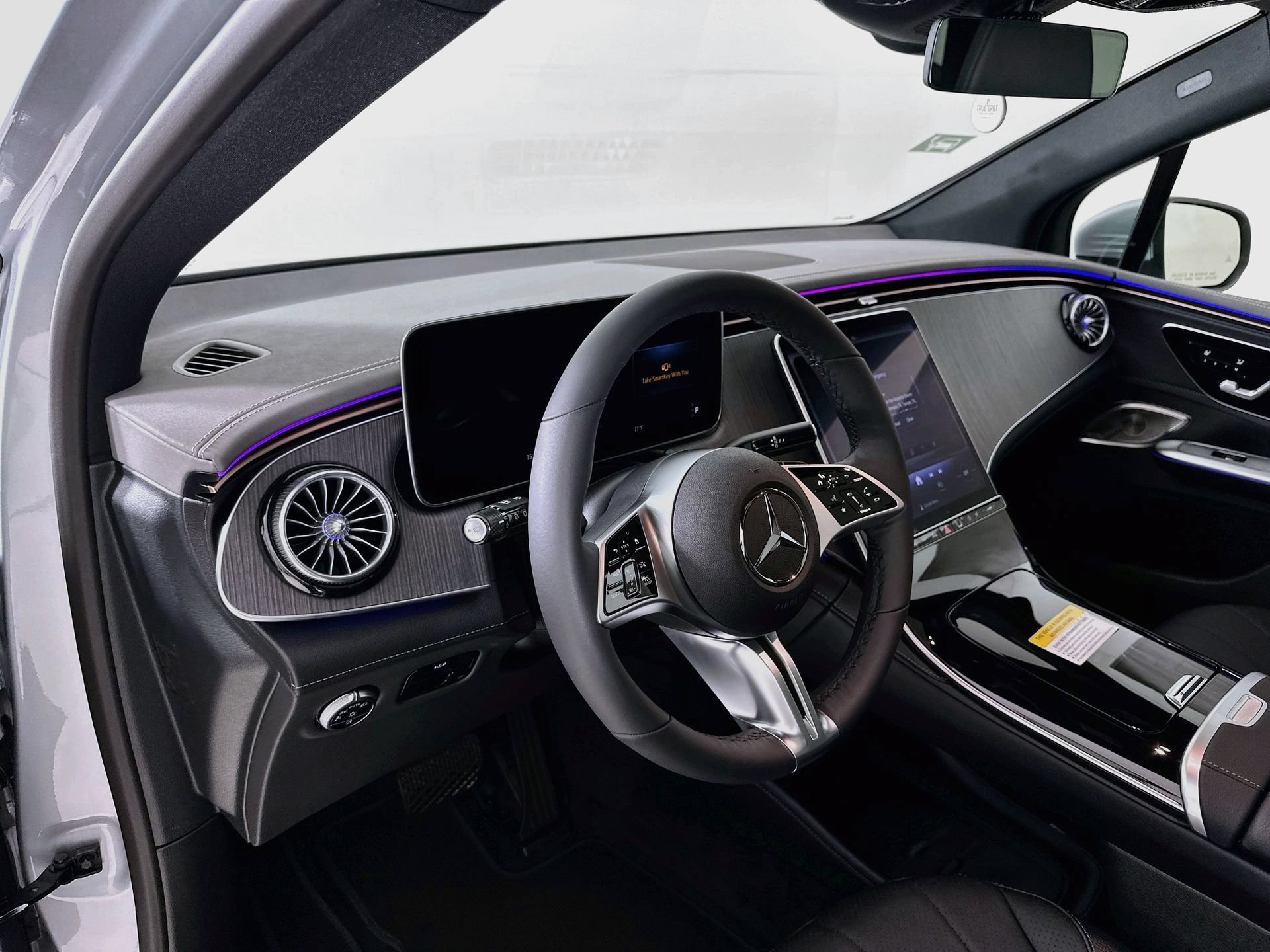 New 2027 Mercedes-Benz EQE 320+ SUV image 10
