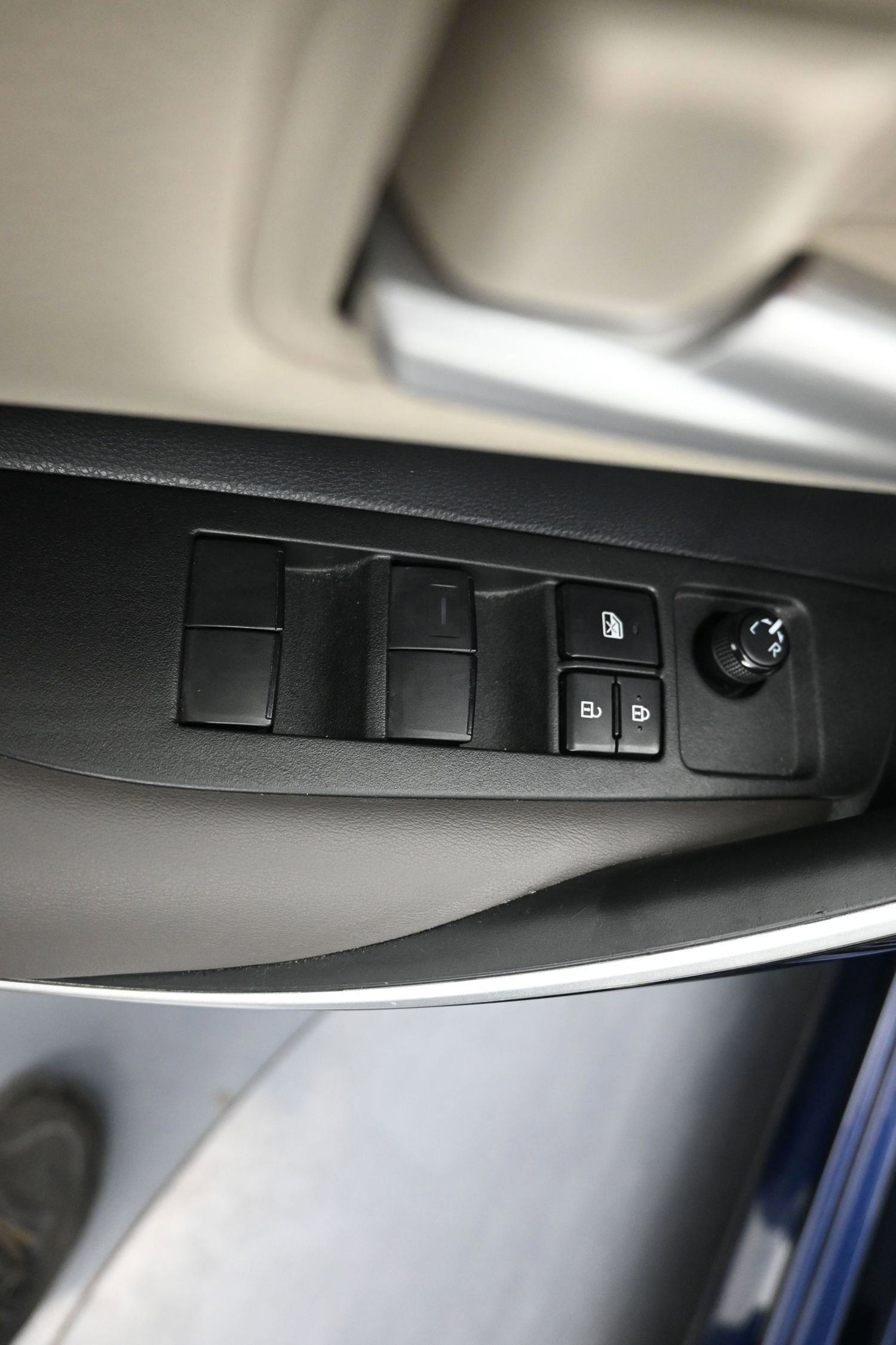 Certified 2024 Toyota Corolla XLE image 6