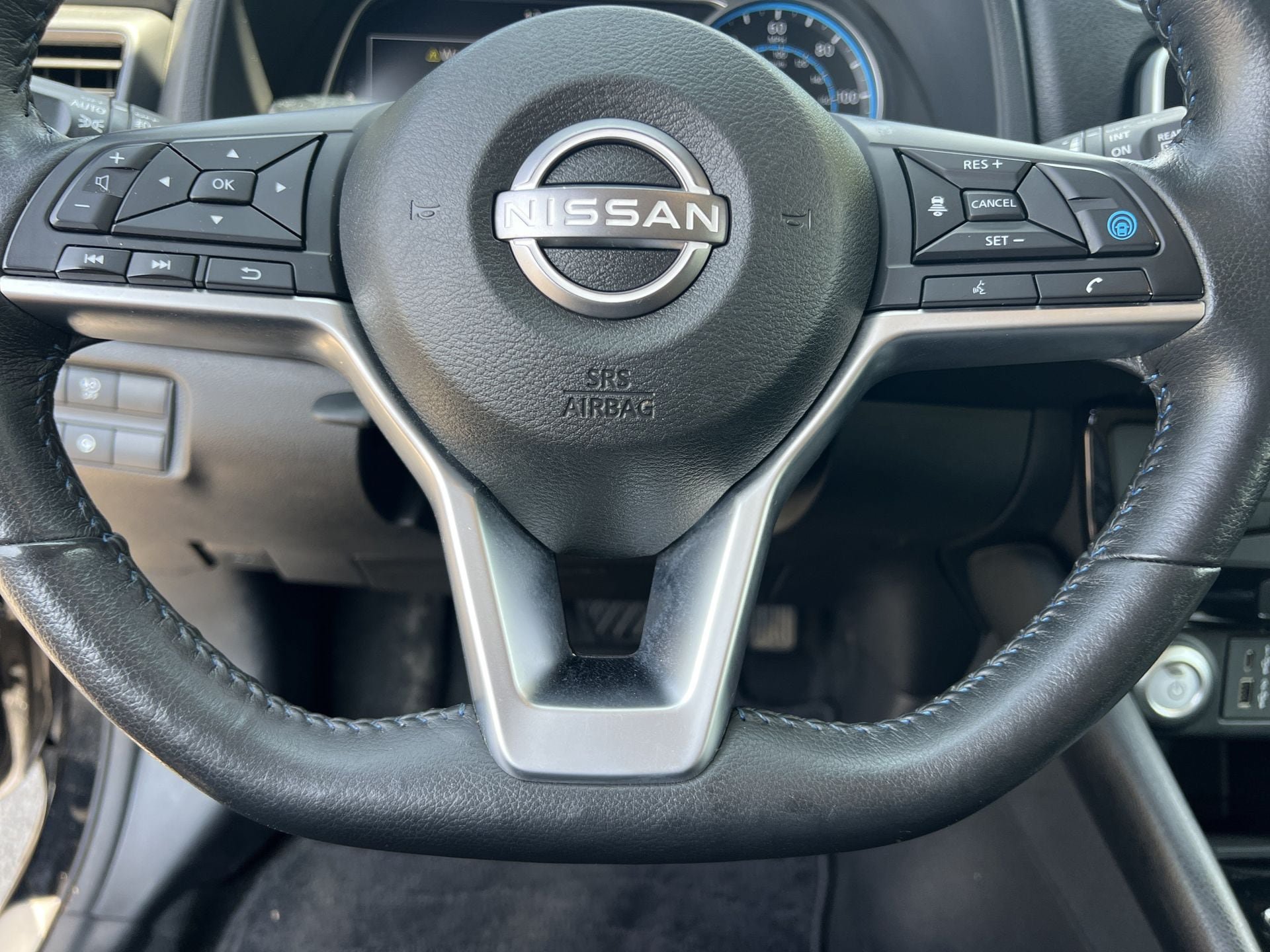 Certified 2024 Nissan Leaf SV Plus FWD image 10