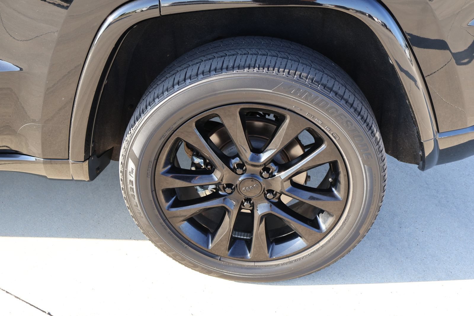 Used 2022 Jeep Grand Cherokee Laredo X AWD/4WD image 10