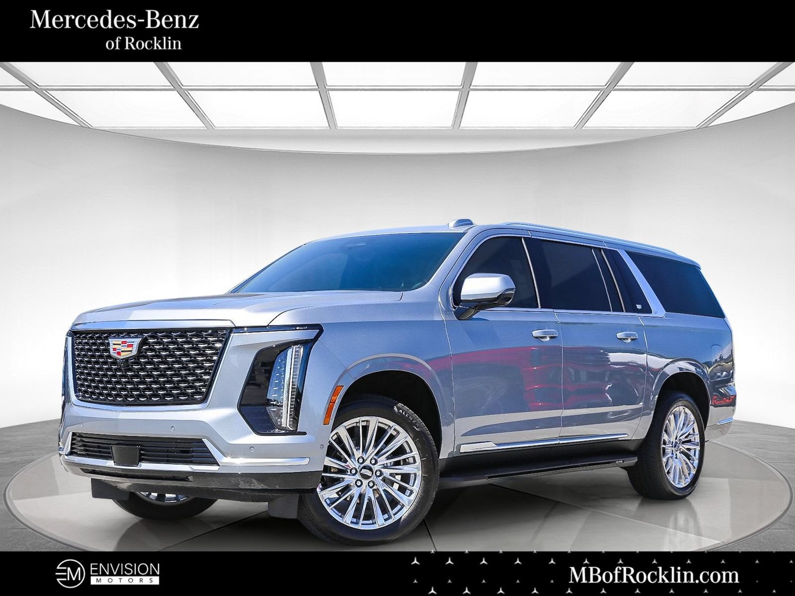 Used 2025 Cadillac Escalade ESV Premium Luxury w/ LPO, Floor Liner Package AWD/4WD video 1