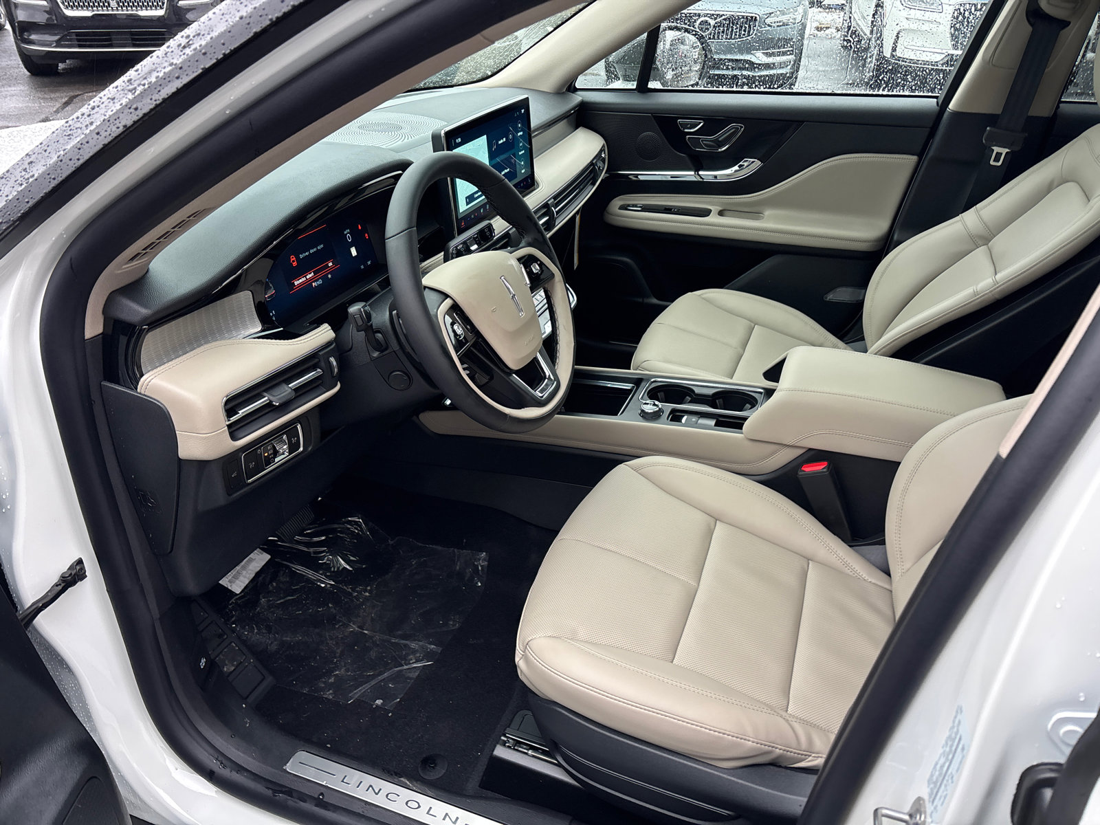 New 2026 Lincoln Corsair Premiere image 25