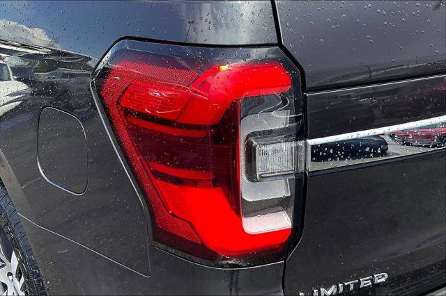 Used 2024 Ford Expedition Limited image 21