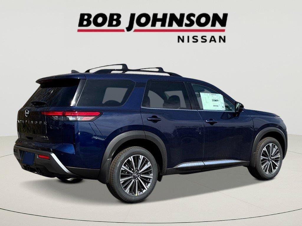 New 2026 Nissan Pathfinder Platinum AWD/4WD image 3