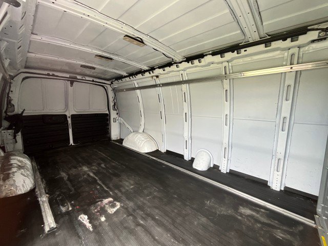 Used 2020 Chevrolet Express 3500 Extended w/ Driver Convenience Package image 25
