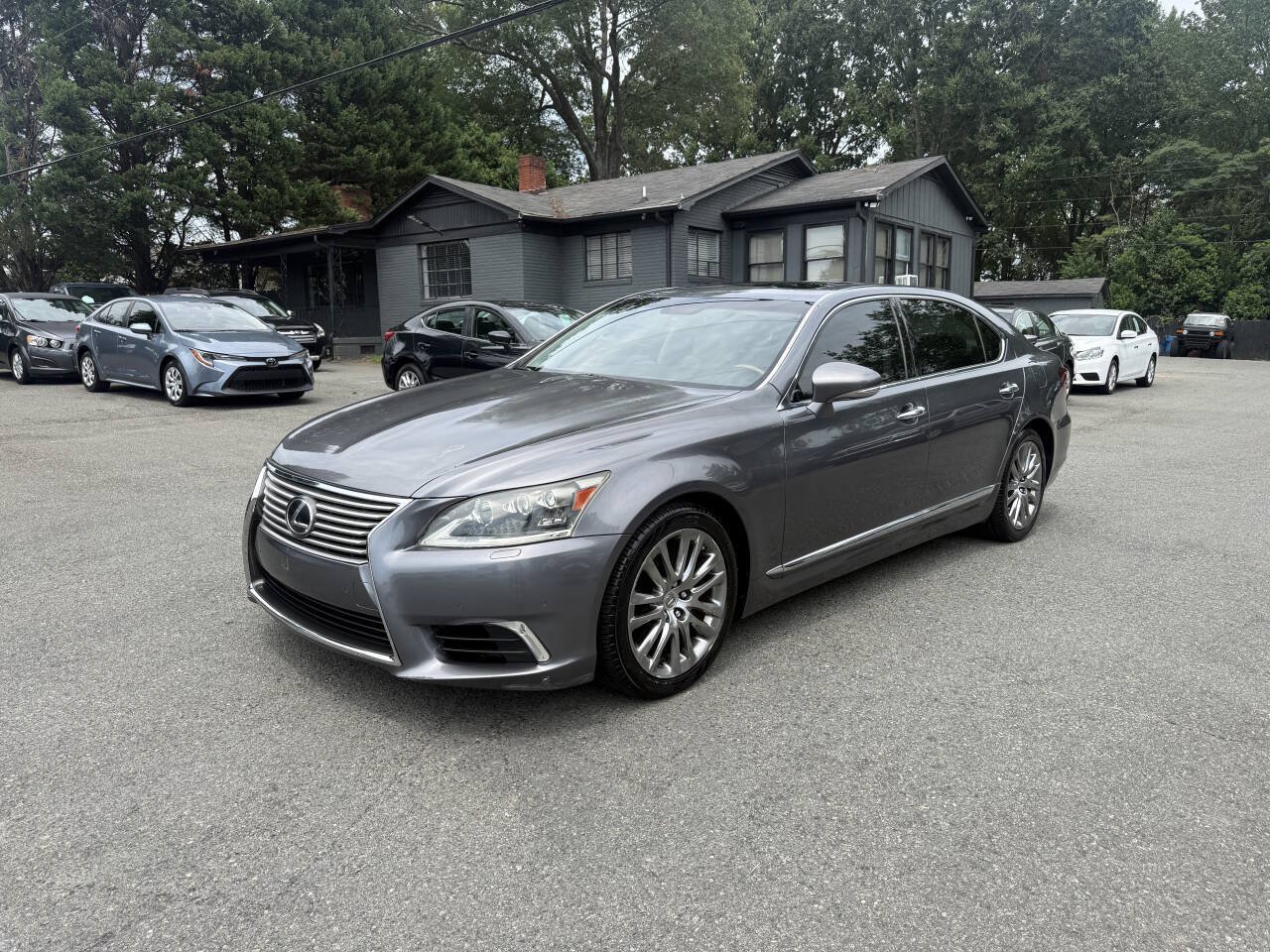 Used 2014 Lexus LS 460 L RWD image 2