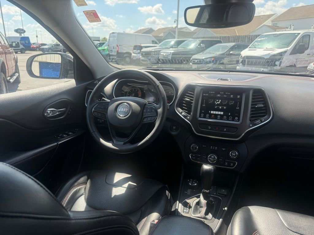 Used 2022 Jeep Cherokee Trailhawk w/ Premium Leather Package AWD/4WD image 55