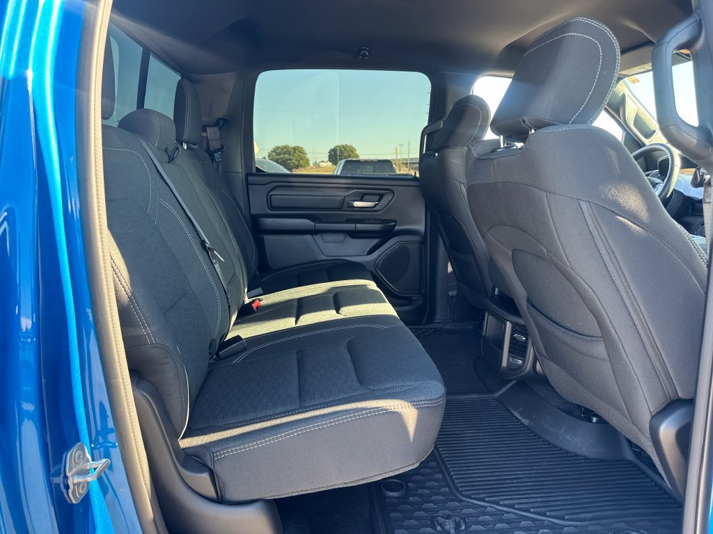 Used 2025 RAM 1500 Warlock AWD/4WD image 12