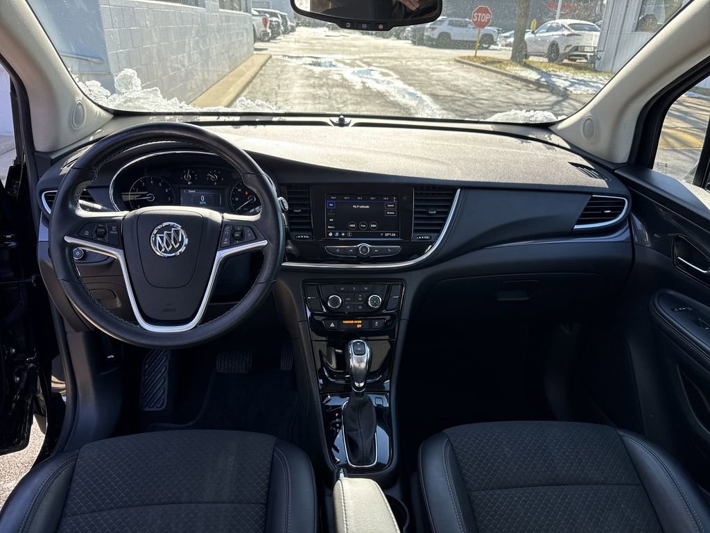 Certified 2022 Buick Encore Preferred image 19
