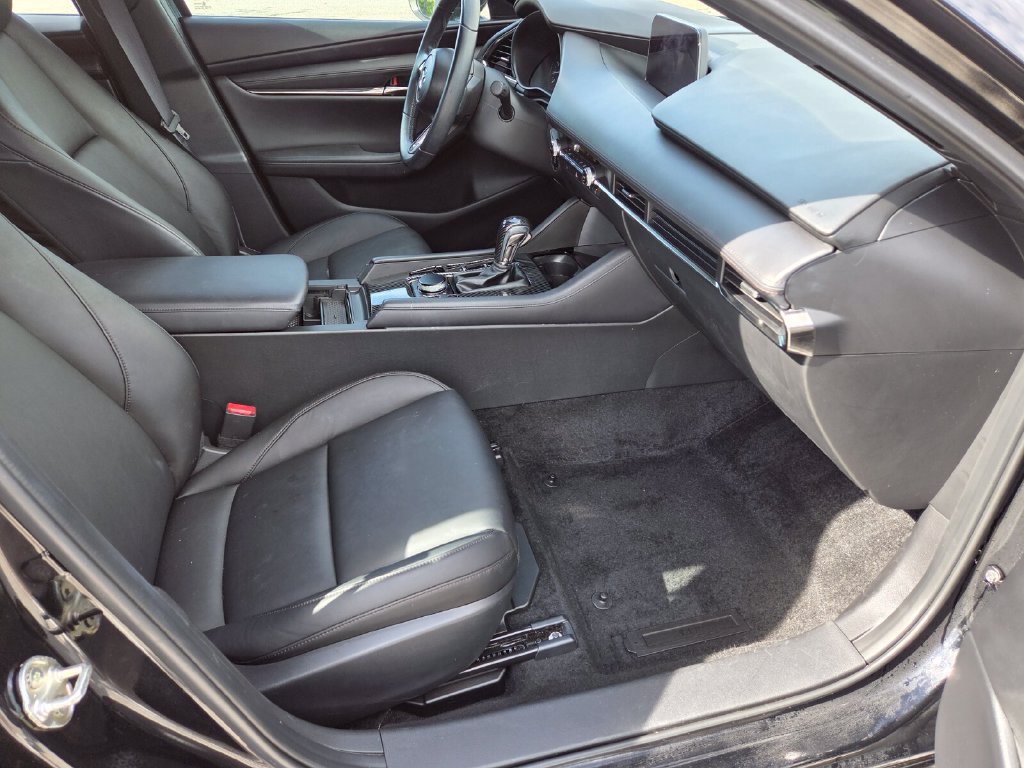 Used 2024 MAZDA MAZDA3 s FWD image 12