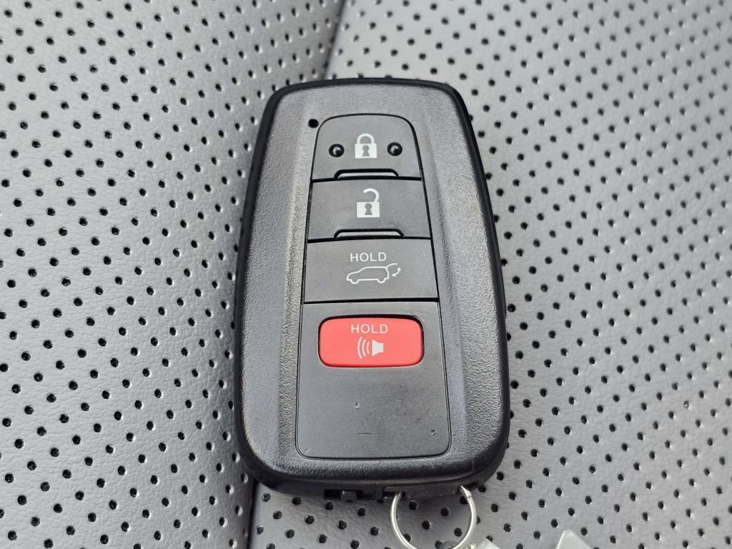 Used 2025 Toyota RAV4 Limited w/ Advanced Technology Package image 34