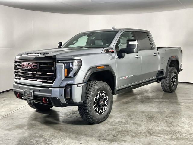 Used 2024 GMC Sierra 2500 AT4X AWD/4WD image 4