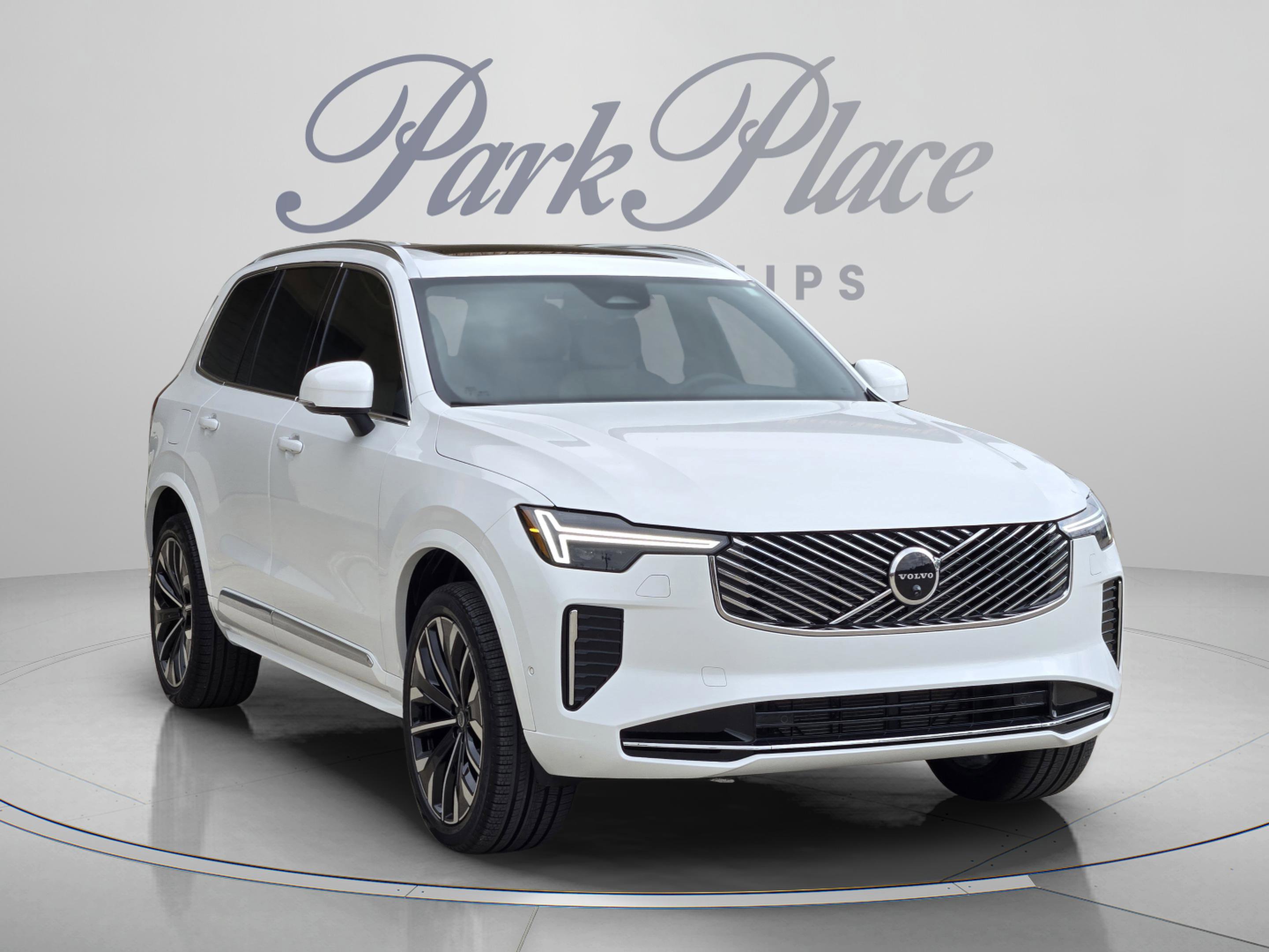 Used 2026 Volvo XC90 B6 Plus w/ Protection Package Premier AWD/4WD image 8