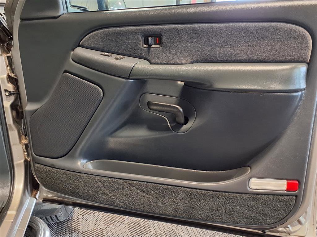 Used 2002 Chevrolet Silverado 3500 LS image 11