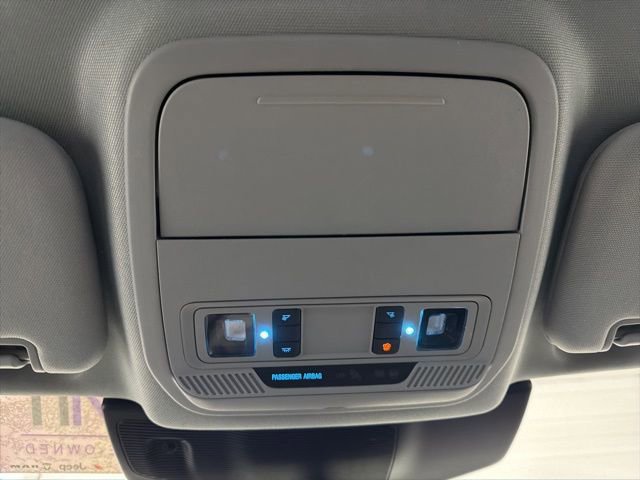 Used 2023 Ford Explorer XLT image 21