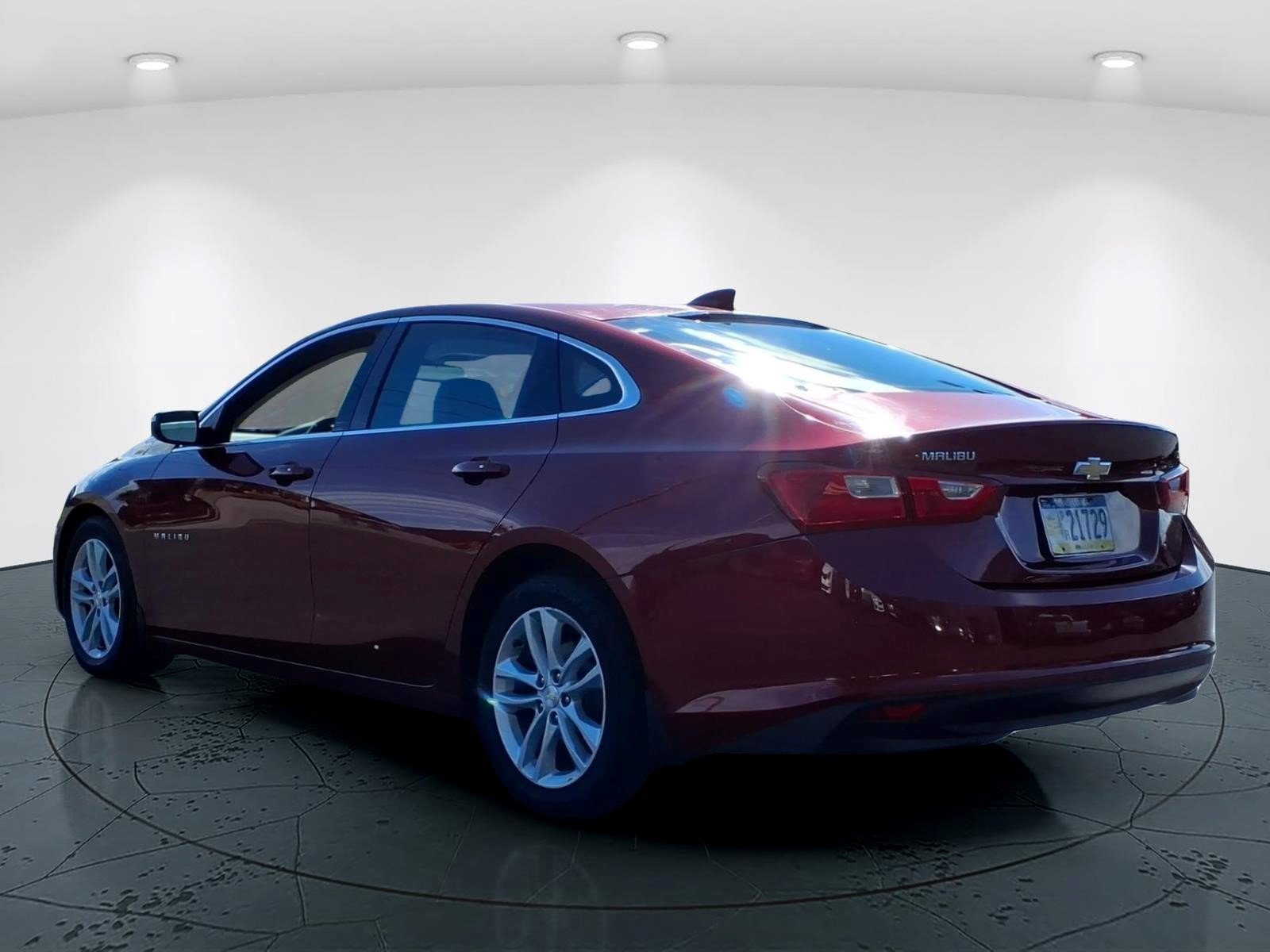 Used 2017 Chevrolet Malibu LT FWD image 5