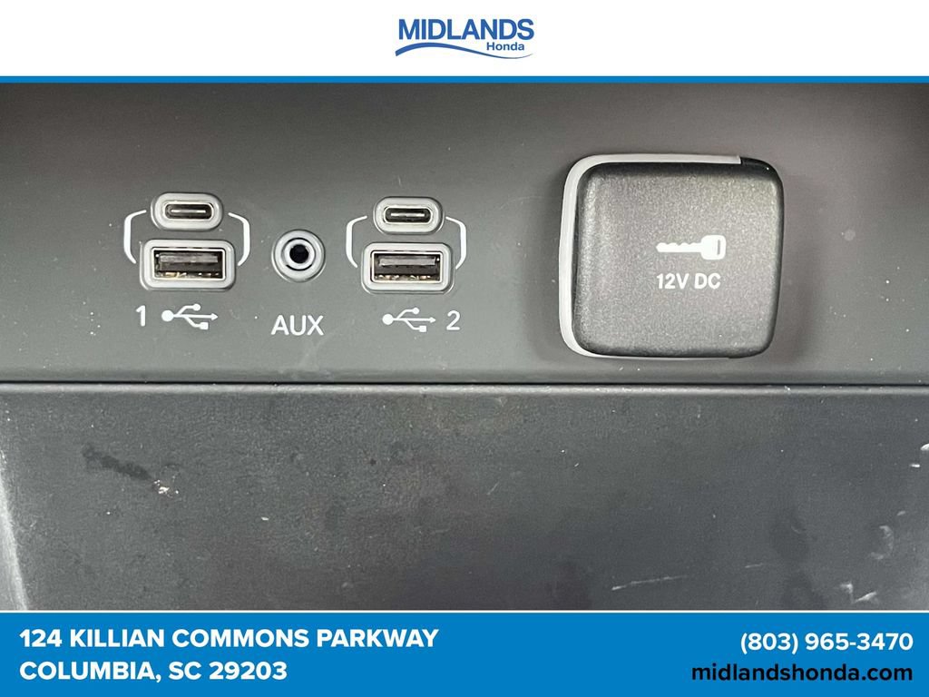 Used 2025 Jeep Grand Cherokee Limited AWD/4WD image 28