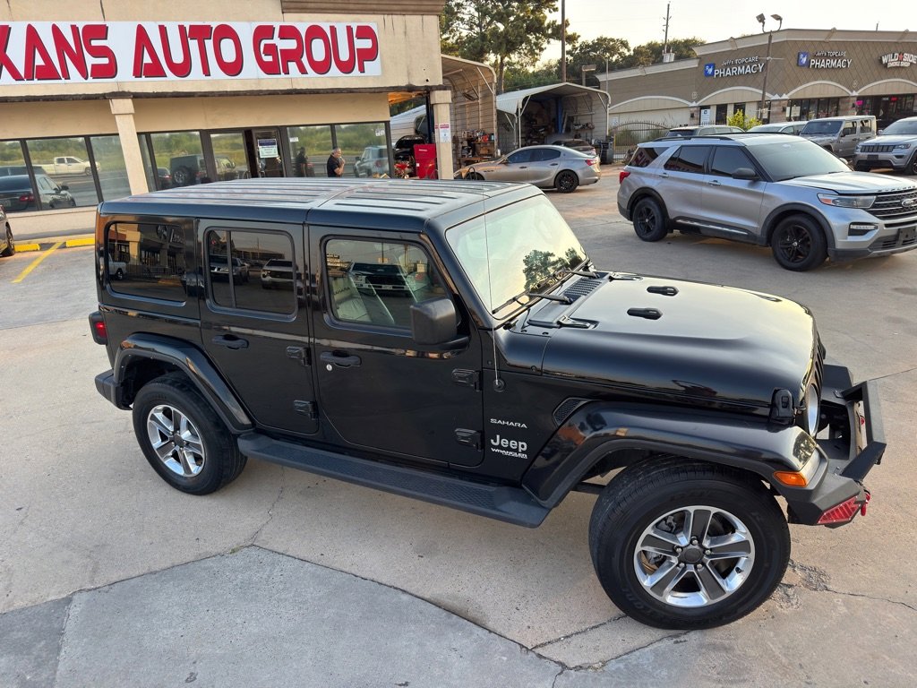Used 2022 Jeep Wrangler Unlimited Sahara image 3