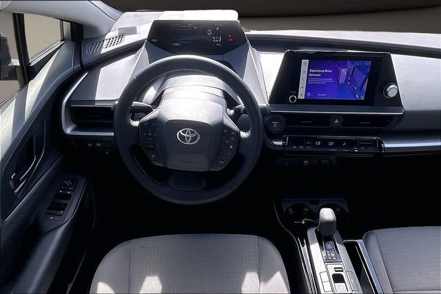 Used 2024 Toyota Prius LE image 5