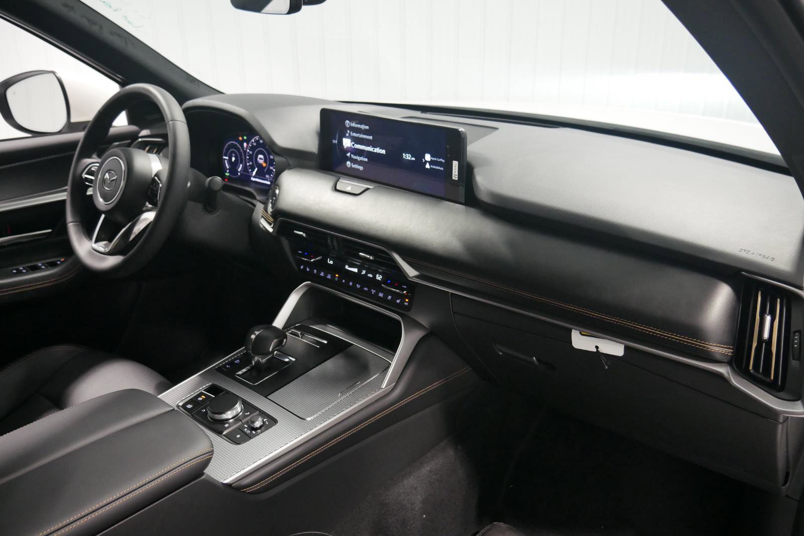 New 2024 MAZDA CX-90 Plug-In Hybrid w/ Premium Plus image 15