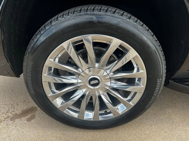Used 2023 Cadillac Escalade ESV Premium Luxury AWD/4WD image 11