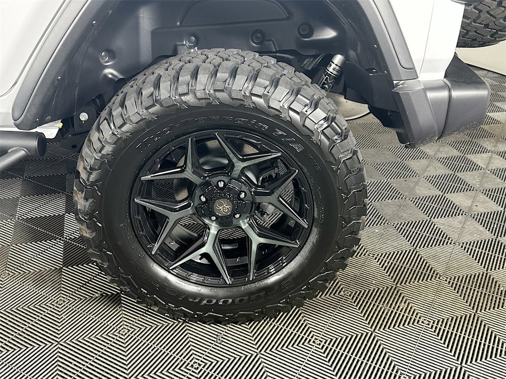 New 2025 Jeep Wrangler Willys image 17