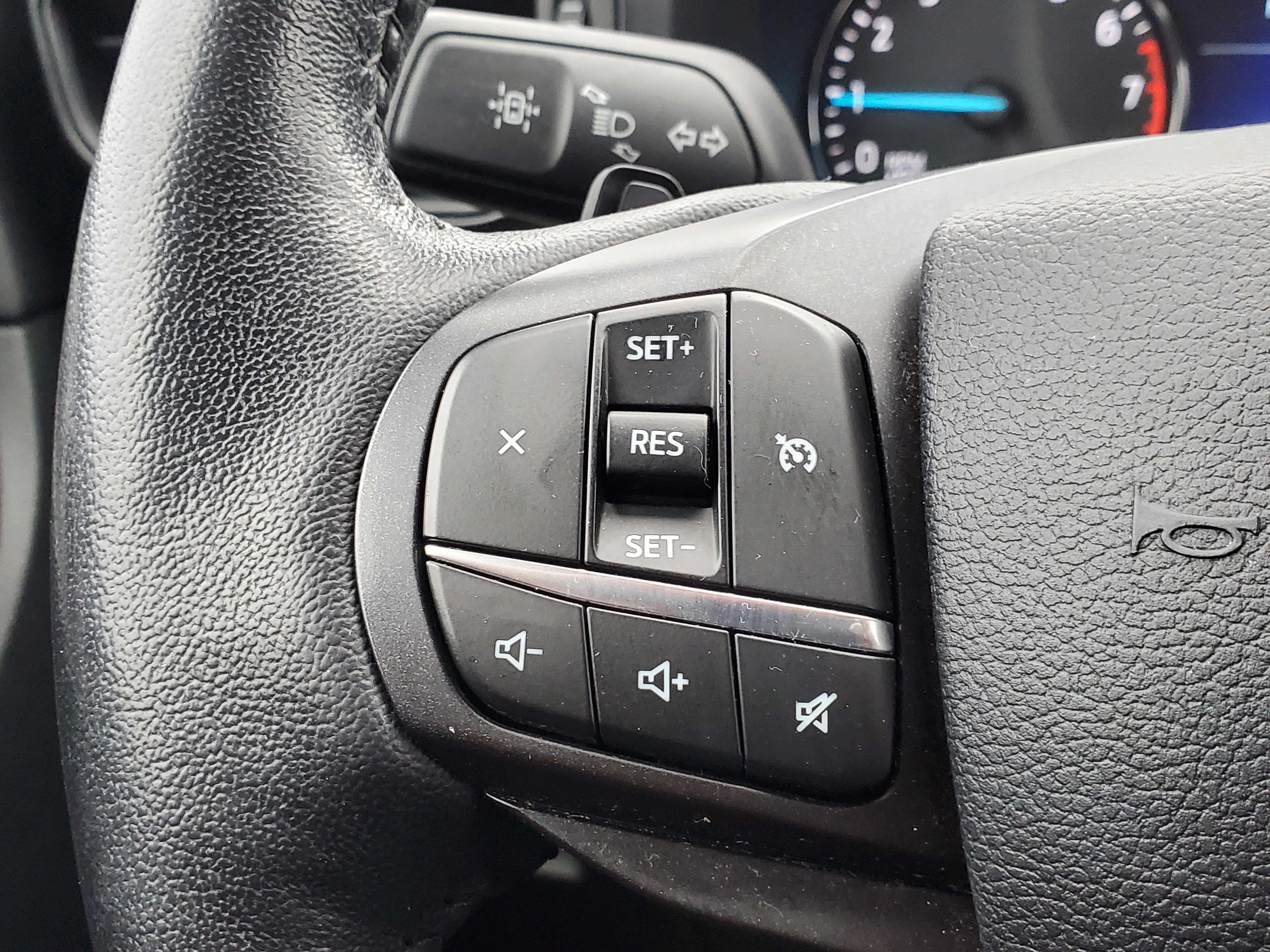 Used 2020 Ford Explorer XLT w/ Comfort Package image 19