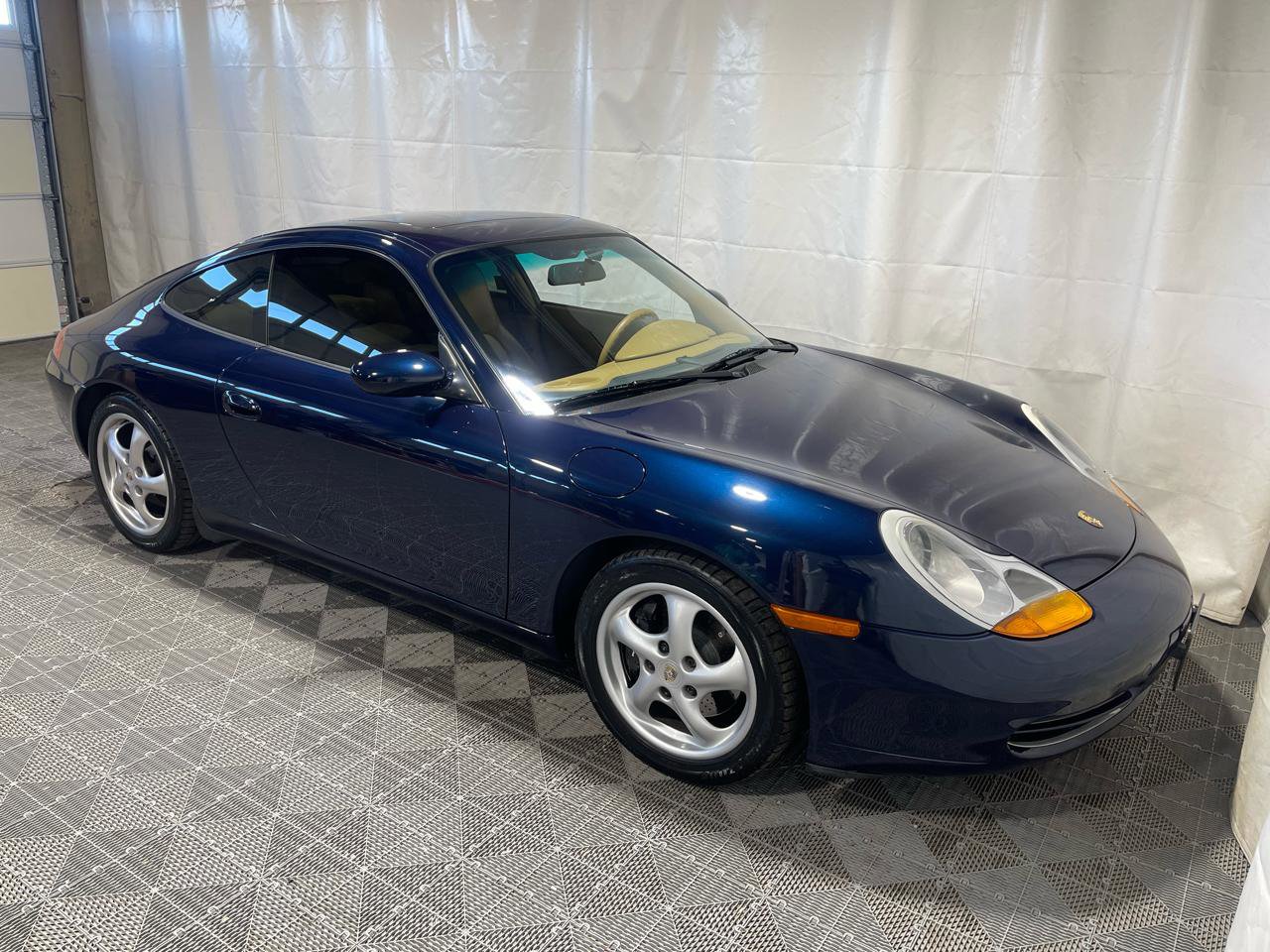 Used 1999 Porsche 911 Carrera image 10