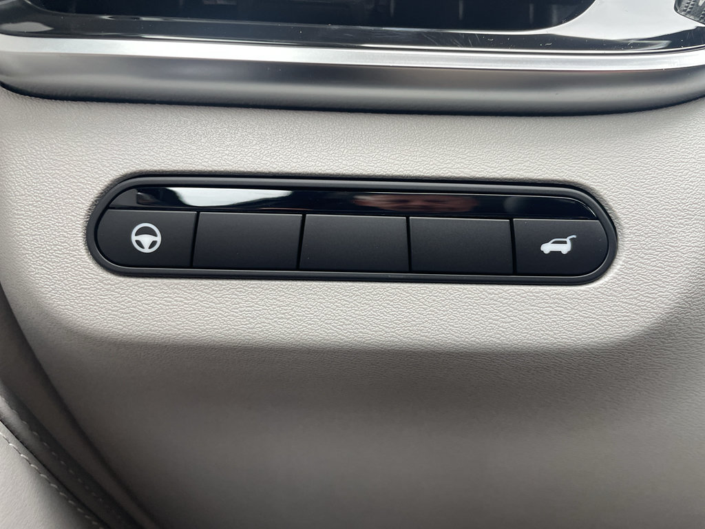 New 2027 INFINITI QX60 Luxe w/ Family Package AWD/4WD image 34