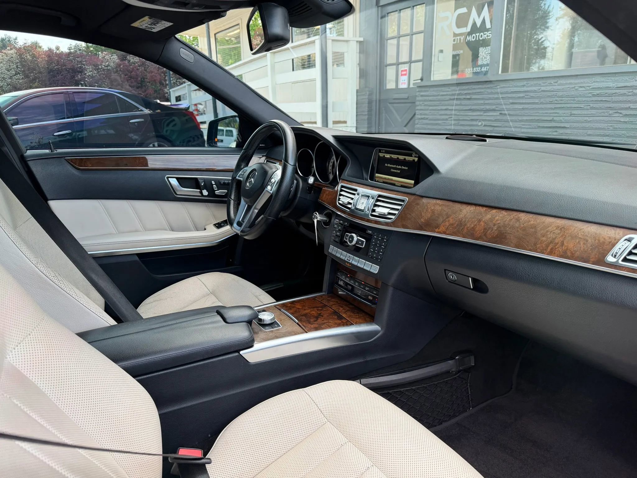 Used 2014 Mercedes-Benz E 350 Sedan image 22