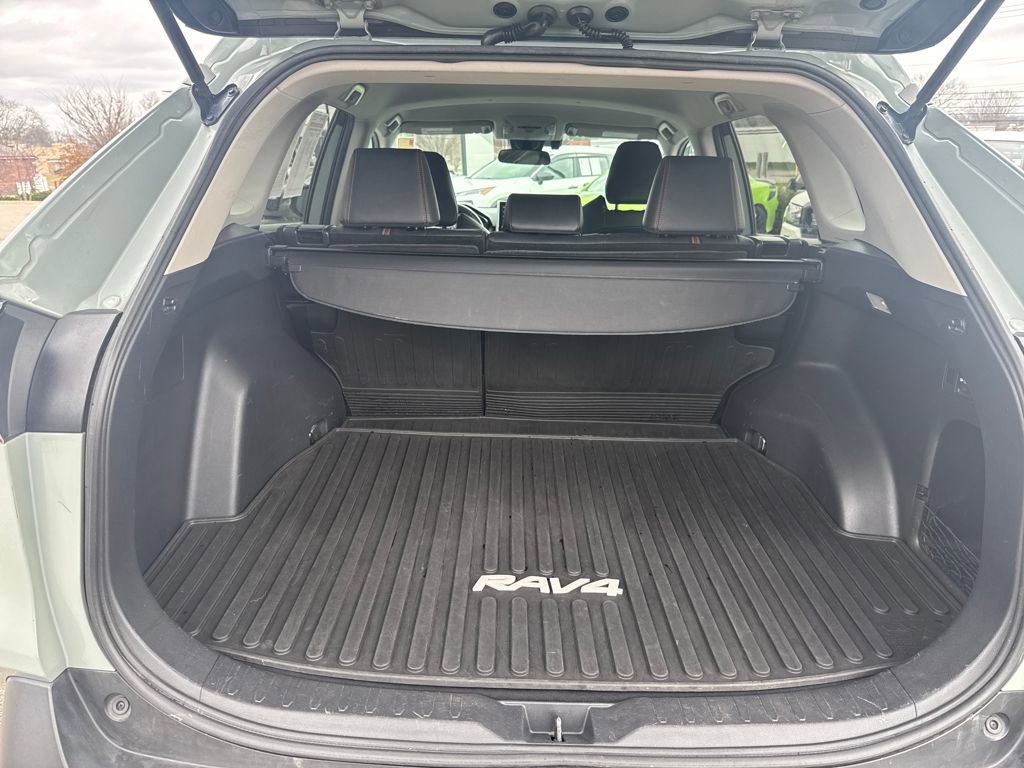 Used 2020 Toyota RAV4 Adventure image 31