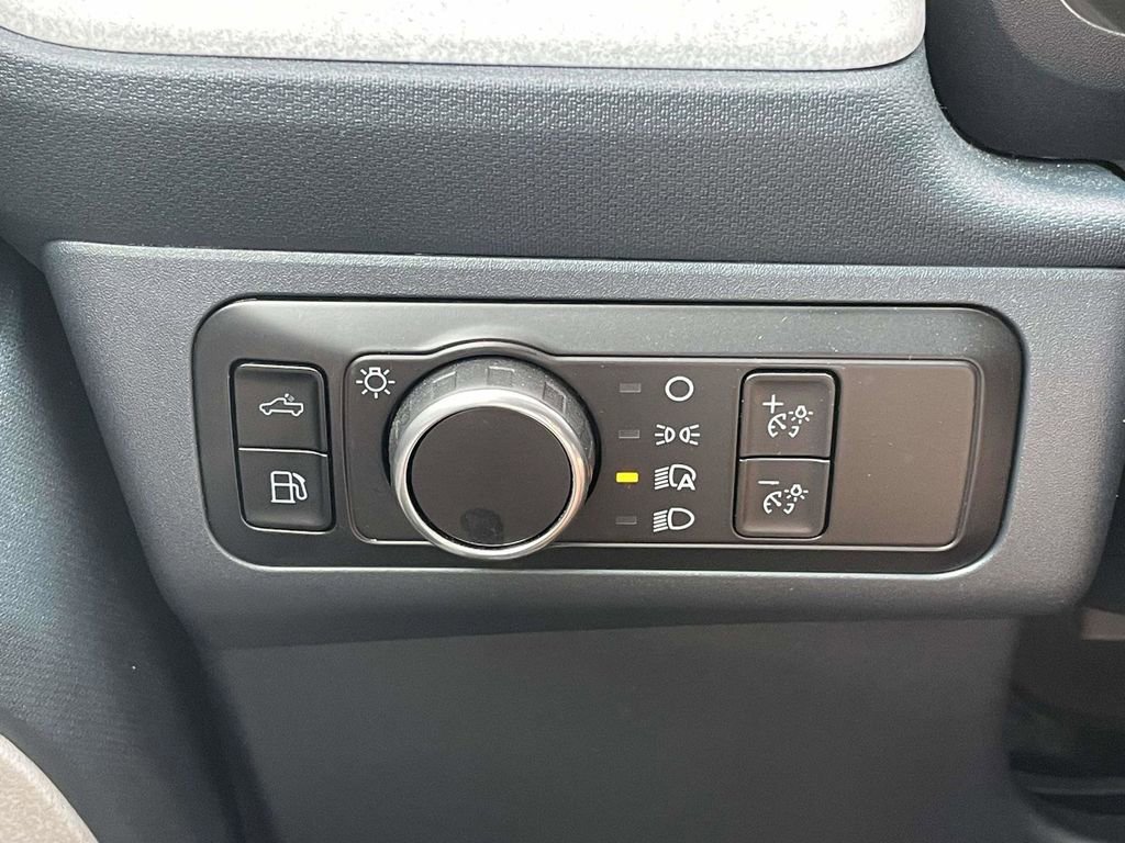 Certified 2024 Ford Maverick XLT w/ XLT Luxury Package image 27