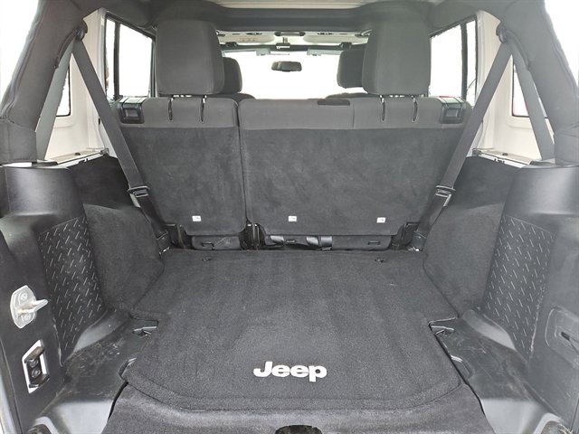 Used 2016 Jeep Wrangler Unlimited Sport image 12