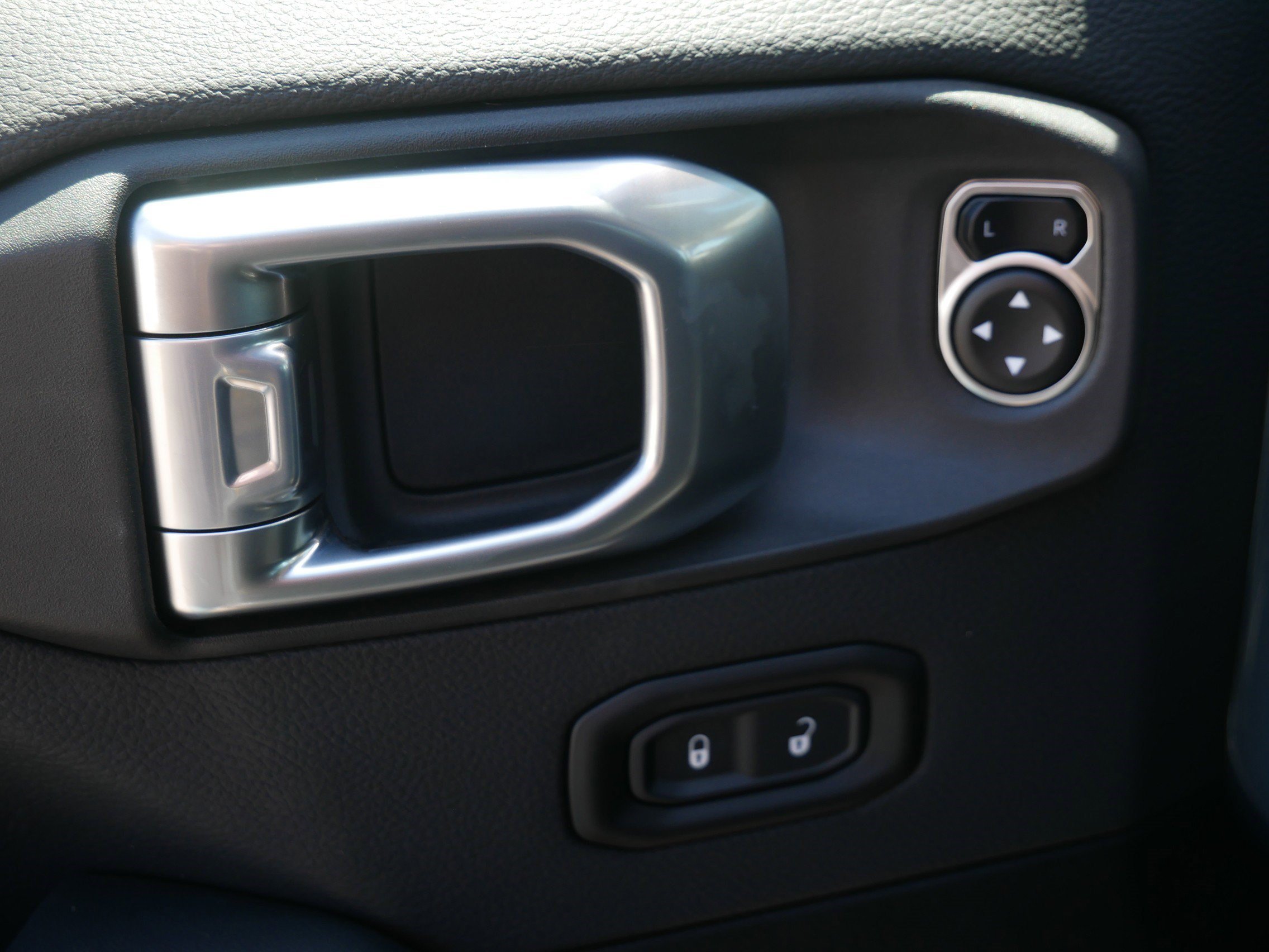 New 2026 Jeep Gladiator Rubicon AWD/4WD image 13