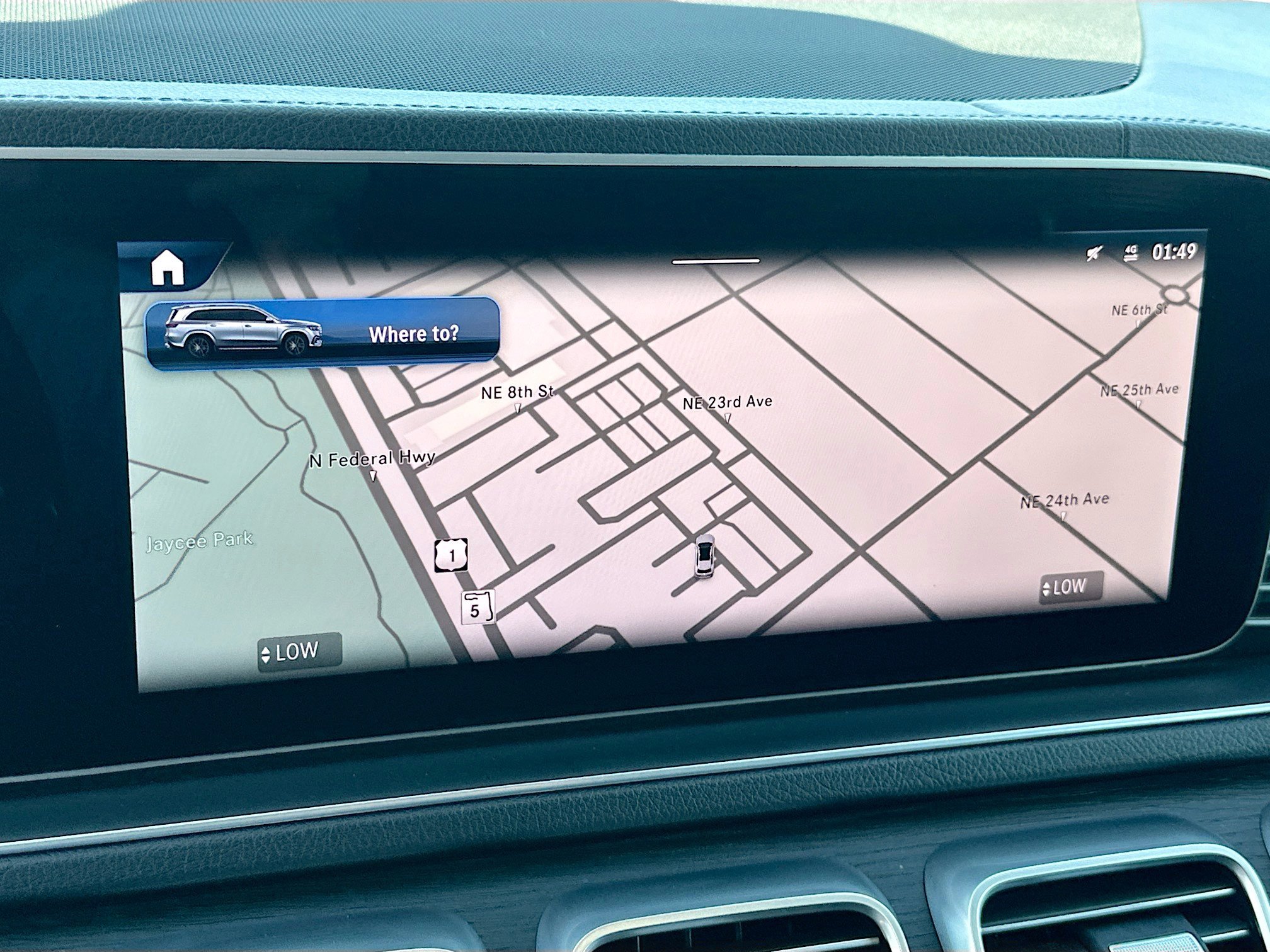 Used 2024 Mercedes-Benz GLS 450 4MATIC image 14