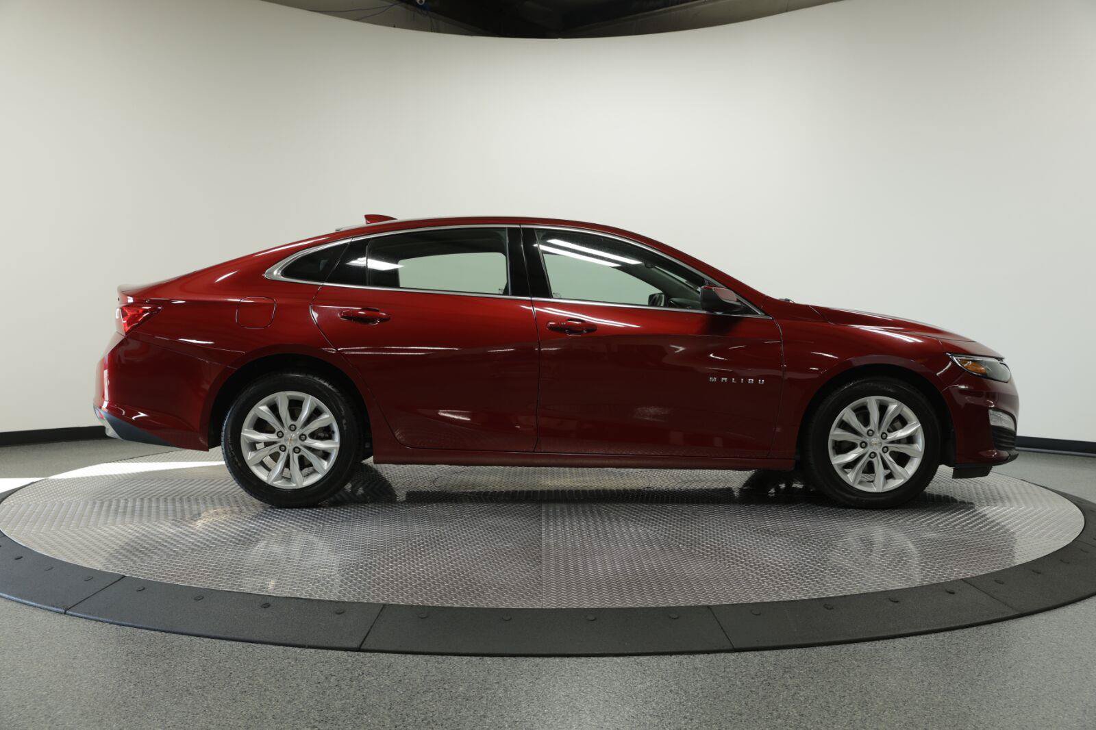 Used 2025 Chevrolet Malibu LT FWD image 10