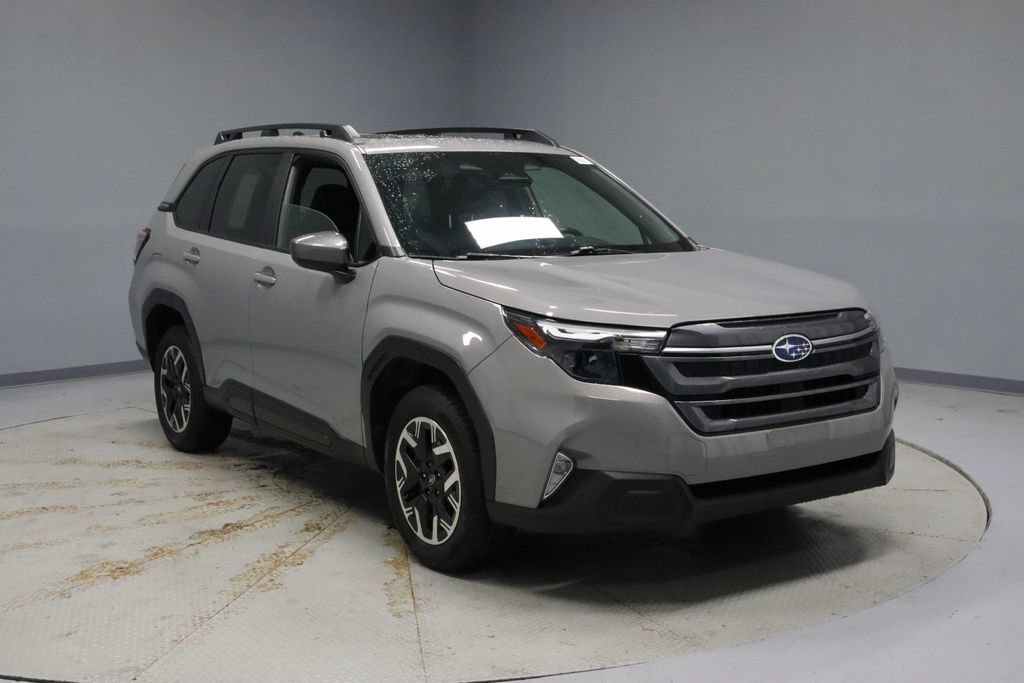 Used 2025 Subaru Forester Premium w/ Convenience Package #1